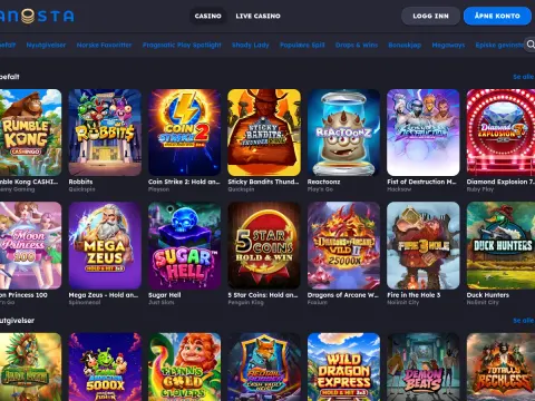 Spillobbyen hos Panosta Casino på desktop, med mørk bakgrunn, kategorimeny og anbefalte spill som Rumble Kong, Robbits, Reactoonz og Moon Princess.