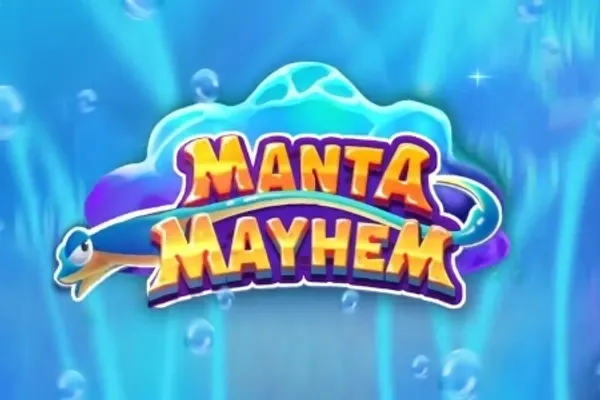 Logoen til Manta Mayhem (Play'n GO) i gult og lilla foran en lys blå undervannsbakgrunn med bobler og en liten blå fisk.