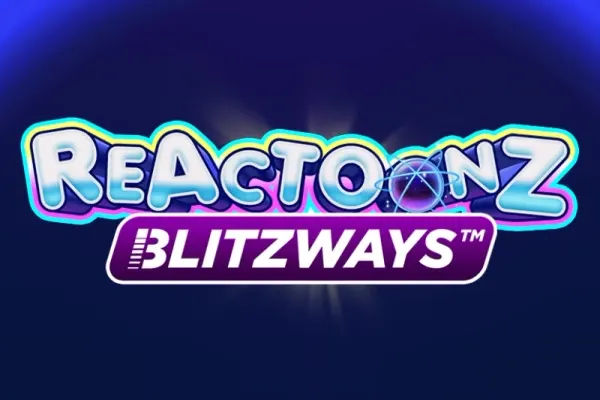 Blå boblebokstaver med en liten planet over en lilla tittelboks mot mørkeblå bakgrunn i Reactoonz Blitzways (Play'n GO).